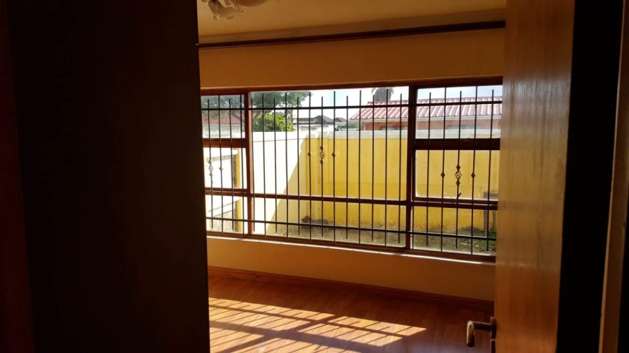 5 Bedroom Property for Sale in Crawford Western Cape